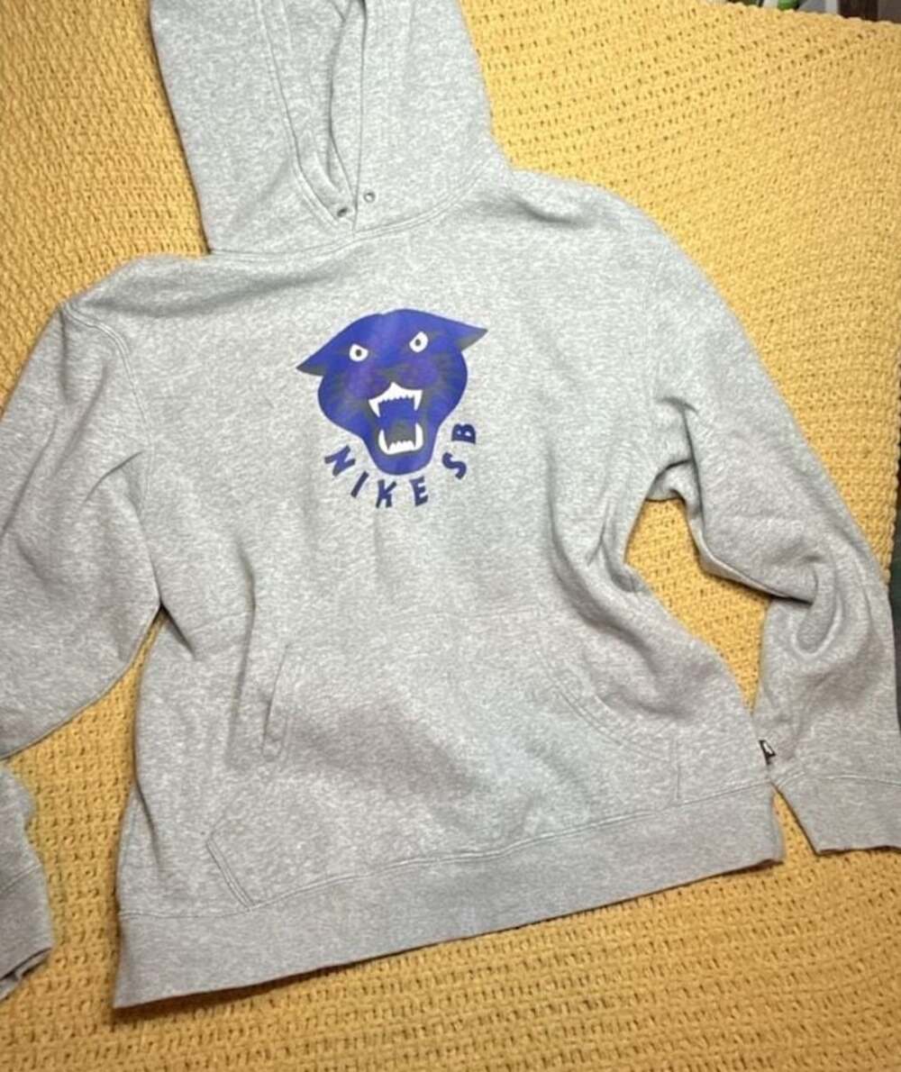Nike SB Panther Graphic Hoodie Gray Men’s Size M